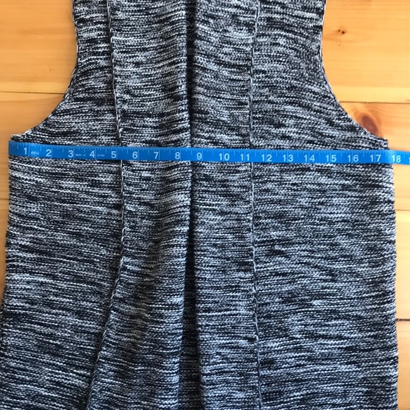 GAP Open Front Sweater Vest - Picture 5 of 7